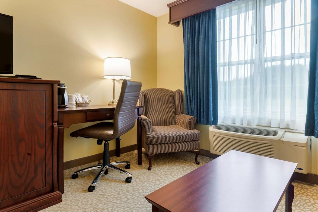Best Western Plus Grand-Sault Hotel & Suites Eksteriør billede